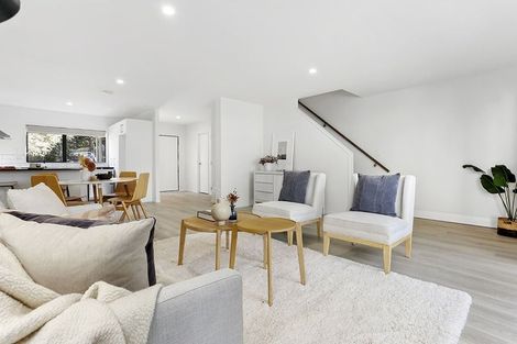 Photo of property in 10/548 Albany Highway, Albany, Auckland, 0632