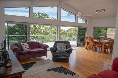 Photo of property in 27 Kotare Drive, Coopers Beach, 0420