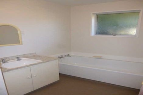 Photo of property in 2/132 Hay Street, Bromley, Christchurch, 8062