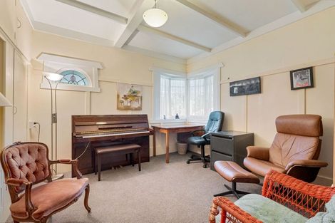 Photo of property in 2 Kent Road, Regent, Whangarei, 0112