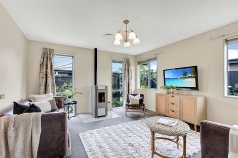 Photo of property in 7 Raranga Street, Marshland, Christchurch, 8083