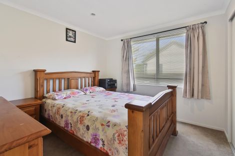 Photo of property in 3 The Track, Takanini, 2112