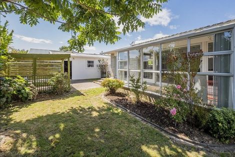 Photo of property in 27 Bell Street, Otaki, 5512
