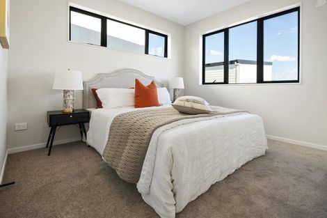 Photo of property in 6 Greenbrier Street, Westgate, 0814