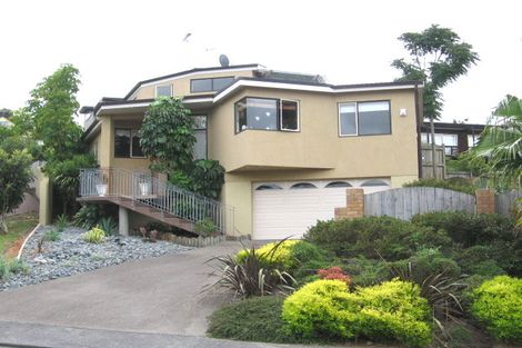 Photo of property in 9 Rossmore Terrace, Murrays Bay, Auckland, 0630