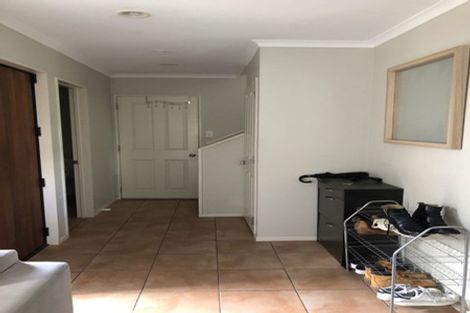 Photo of property in 2/26a Dallinghoe Crescent, Milford, Auckland, 0620