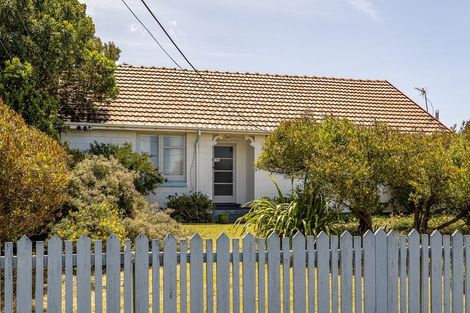 Photo of property in 23 Carisbrooke Street, Aranui, Christchurch, 8061
