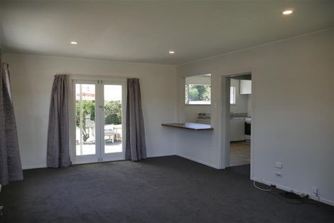 Photo of property in 37 West End Avenue, Woodhill, Whangarei, 0110
