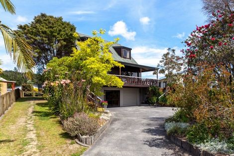 Photo of property in 129 Lorraine Place, Whangamata, 3620