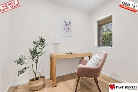 Photo of property in 1/12 Wernham Place, Northcote, Auckland, 0626