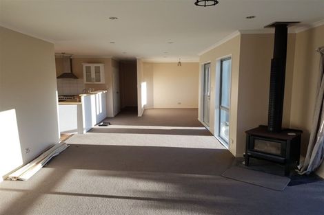 Photo of property in 3 South Crescent, Amberley, 7481