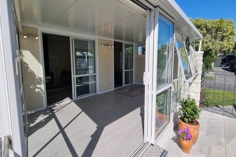 Photo of property in 4 Rachel Place, Avonhead, Christchurch, 8042