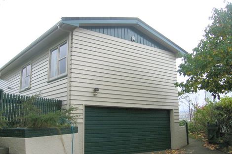 Photo of property in 6 Oriel Place, Tawa, Wellington, 5028