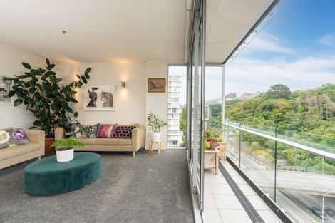 Photo of property in Montreaux Apartments, 8a/164 The Terrace, Wellington Central, Wellington, 6011