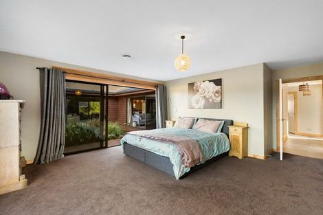 Photo of property in 22 Grayburn Lane, Albert Town, Wanaka, 9382