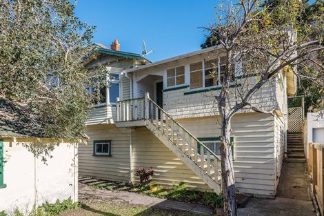 Photo of property in 40 Severn Street, Island Bay, Wellington, 6023