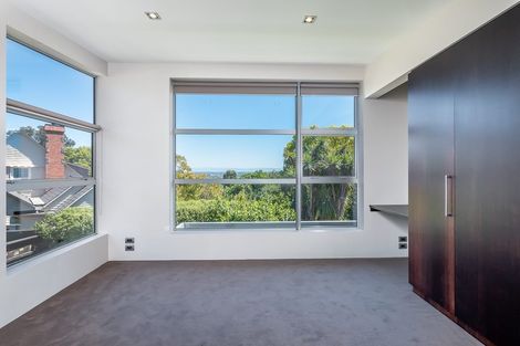 Photo of property in 62 Dyers Pass Road, Cashmere, Christchurch, 8022