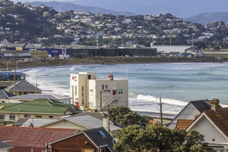 Photo of property in 216c Sutherland Road, Lyall Bay, Wellington, 6022