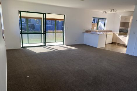 Photo of property in 22 Milicich Place, Cambridge, 3434