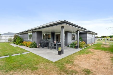 Photo of property in 4 Warrington Court, Carterton, 5713