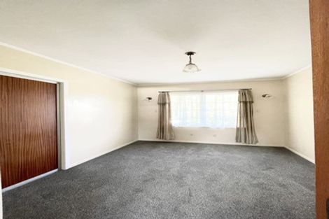 Photo of property in 2 South Pacific Place, Henderson, Auckland, 0612