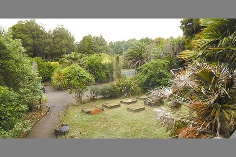 Photo of property in 554 Scenic Drive, Waiatarua, Auckland, 0612