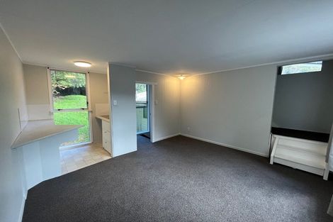 Photo of property in 2/22 Shackleton Grove, Stokes Valley, Lower Hutt, 5019