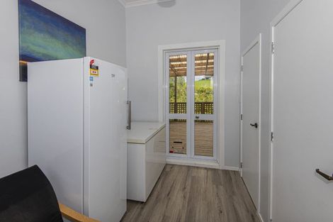 Photo of property in 46 Whakapirau Road, Maungaturoto, 0583