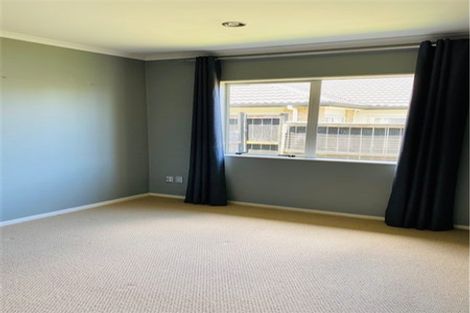 Photo of property in 6 Stamford Crescent, Flat Bush, Auckland, 2019