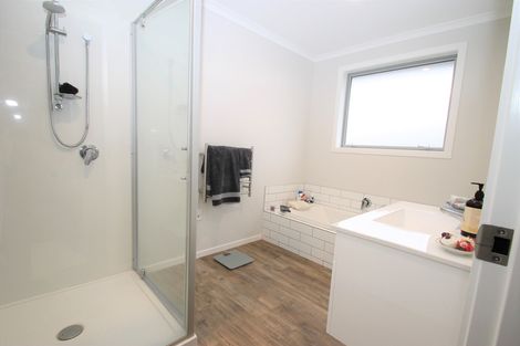 Photo of property in 107 Wingatui Road, Mosgiel, 9024