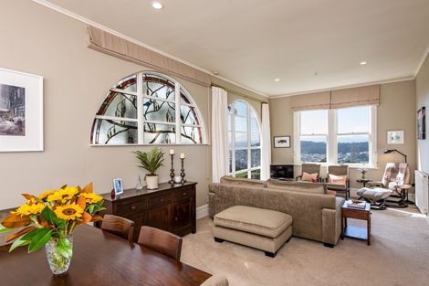 Photo of property in 74 Mortimer Terrace, Brooklyn, Wellington, 6021