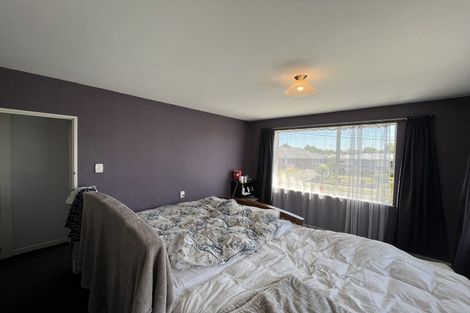 Photo of property in 32 Munro Street, Redwood, Christchurch, 8051