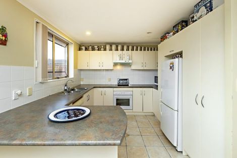 Photo of property in 6 Frederick Reece Drive, The Gardens, Auckland, 2105