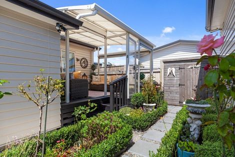 Photo of property in 11 Kamahi Crescent, Papamoa Beach, Papamoa, 3118