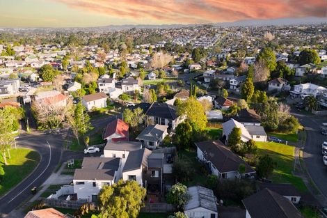 Photo of property in 6d Buisson Glade, West Harbour, Auckland, 0618