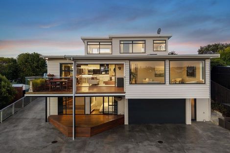 Photo of property in 99 Exmouth Road, Northcote, Auckland, 0627