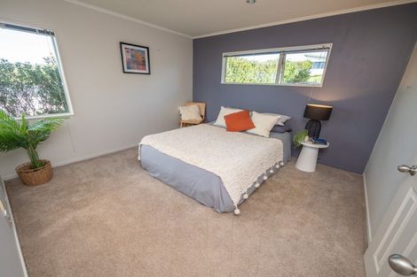 Photo of property in 11 Christine Drive, Coopers Beach, 0420