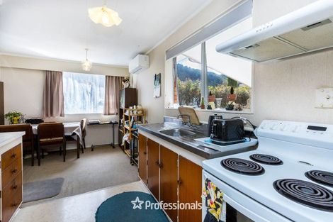 Photo of property in 2/9 Denver Grove, Totara Park, Upper Hutt, 5018