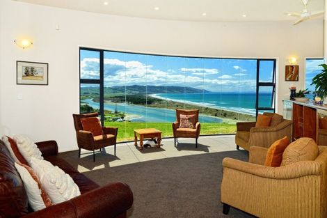 Photo of property in 225 Mahia East Coast Road, Mahia, 4198