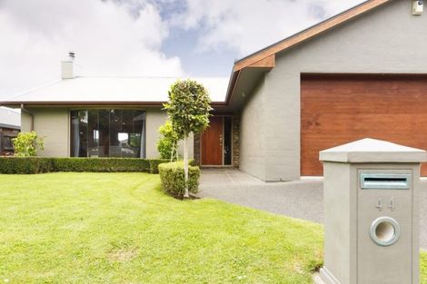 Photo of property in 44 Roberts Line, Kelvin Grove, Palmerston North, 4414
