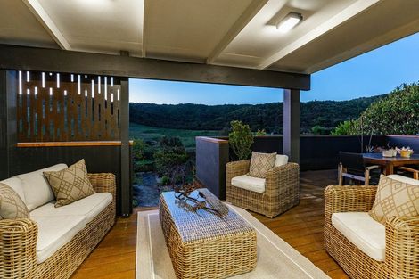 Photo of property in 11 Glentui Place, Waikawa, Picton, 7220