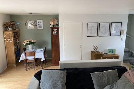 Photo of property in 5m Dryden Place, Mount Wellington, Auckland, 1051