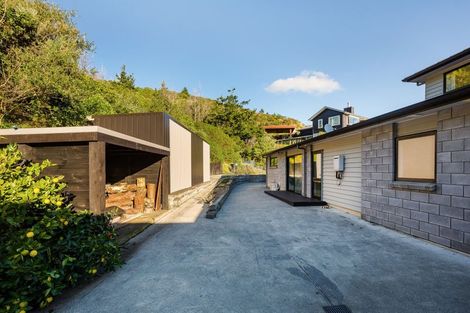 Photo of property in 15 Glenorchy Way, Aotea, Porirua, 5024