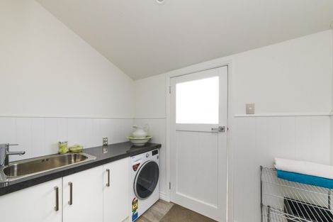 Photo of property in 36 Botanical Road, Takaro, Palmerston North, 4412