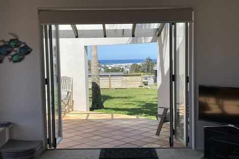 Photo of property in 43 Cullen Street, Mangawhai Heads, Mangawhai, 0505