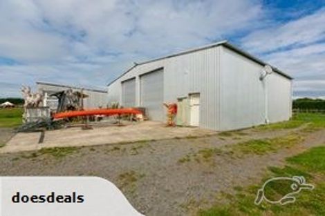 Photo of property in 284 Corbett Road, Paraite, New Plymouth, 4373