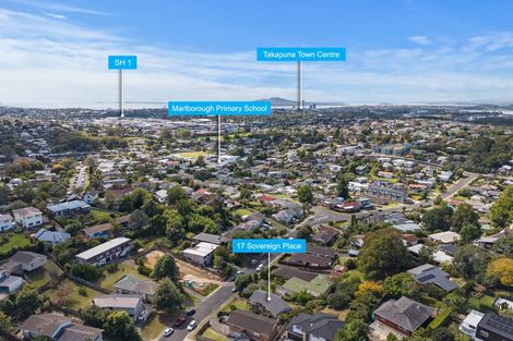 Photo of property in 17 Sovereign Place, Glenfield, Auckland, 0629