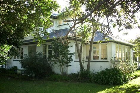 Photo of property in 70 Norwood Road, Bayswater, Auckland, 0622