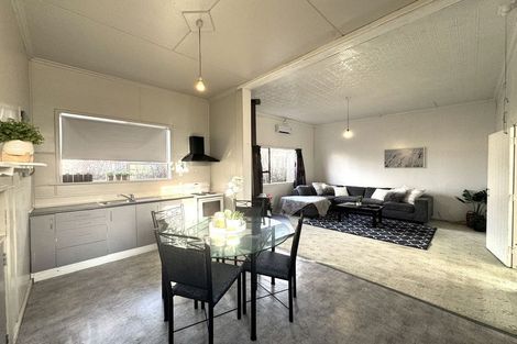 Photo of property in 21 Elderlee Street, Milton, 9220