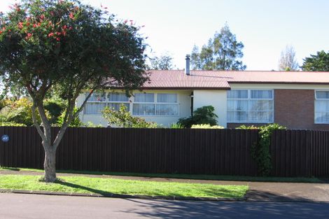 Photo of property in 12 Roseburn Place, Pakuranga, Auckland, 2010